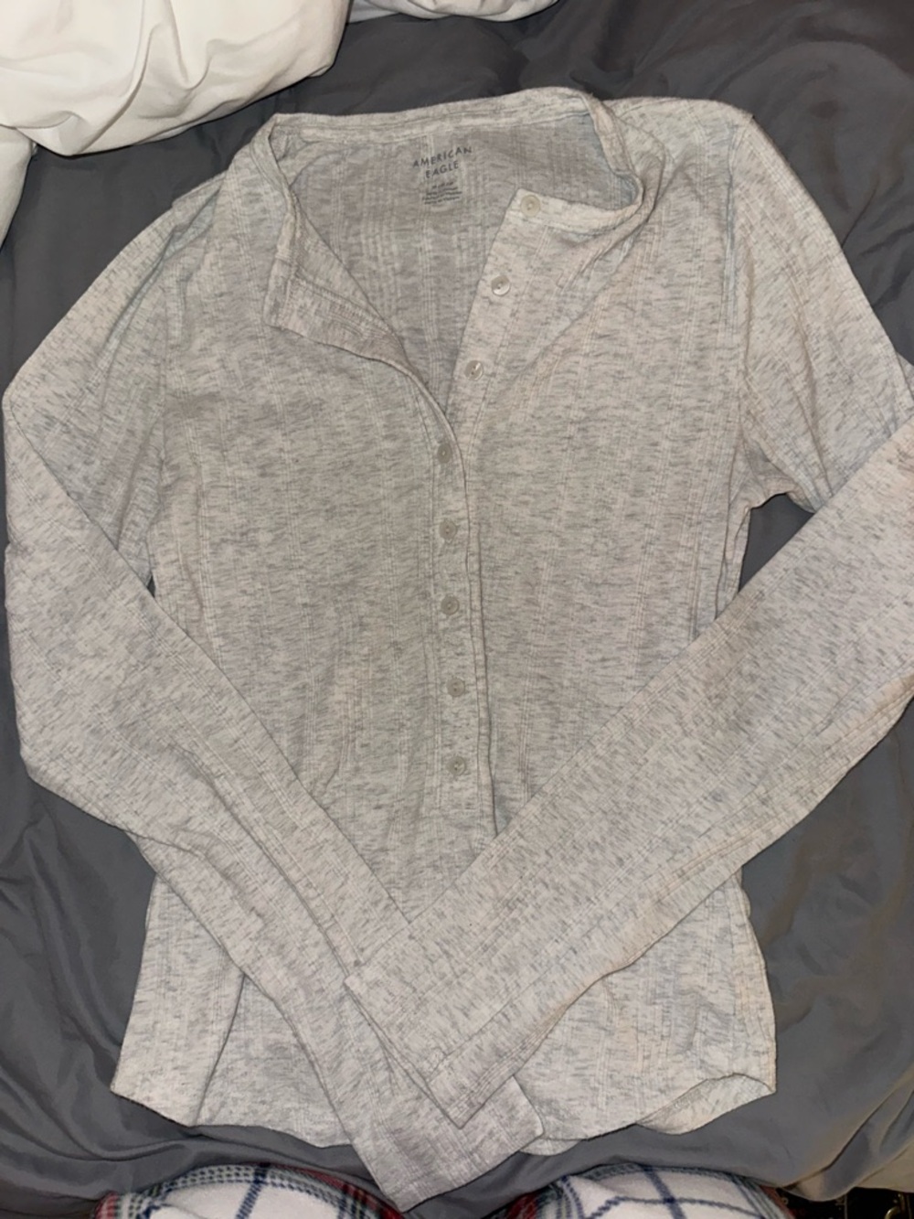 American Eagle Outfitters Heather Gray Long-Sleeve Button Henley
